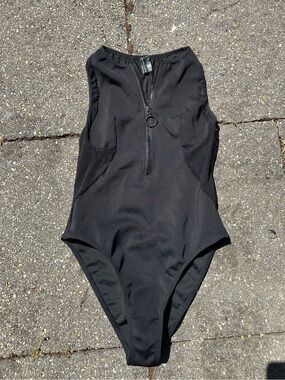 Kendall & Kylie Black Mesh Zip Front One Piece Swimsuit Size XS